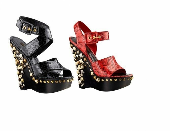 Босоножки на танкетке 2012