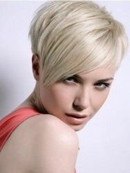 Стрижки каскад для коротких волос пепельного цвета