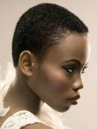 Прически с кудрями для коротких волос