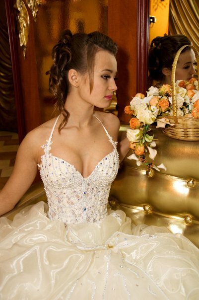 Корсеты на свадебных платьях делают фигуру женственной и сексуальной
