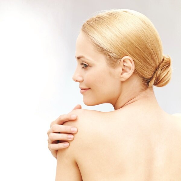 Кожа спины часто подвергается растяжению и появлению стрий